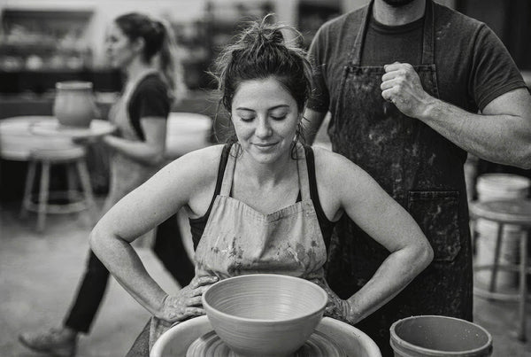 A full class at The Clay Hole pottery studio